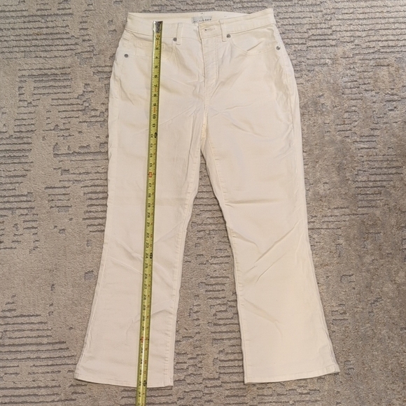 LOFT White Kick Crop Jeans - Picture 3 of 7
